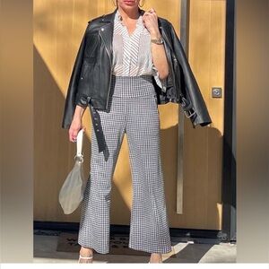 CAbi Bombshell Black & White, Wide Leg Cropped Ponte Pants. Size M EUC